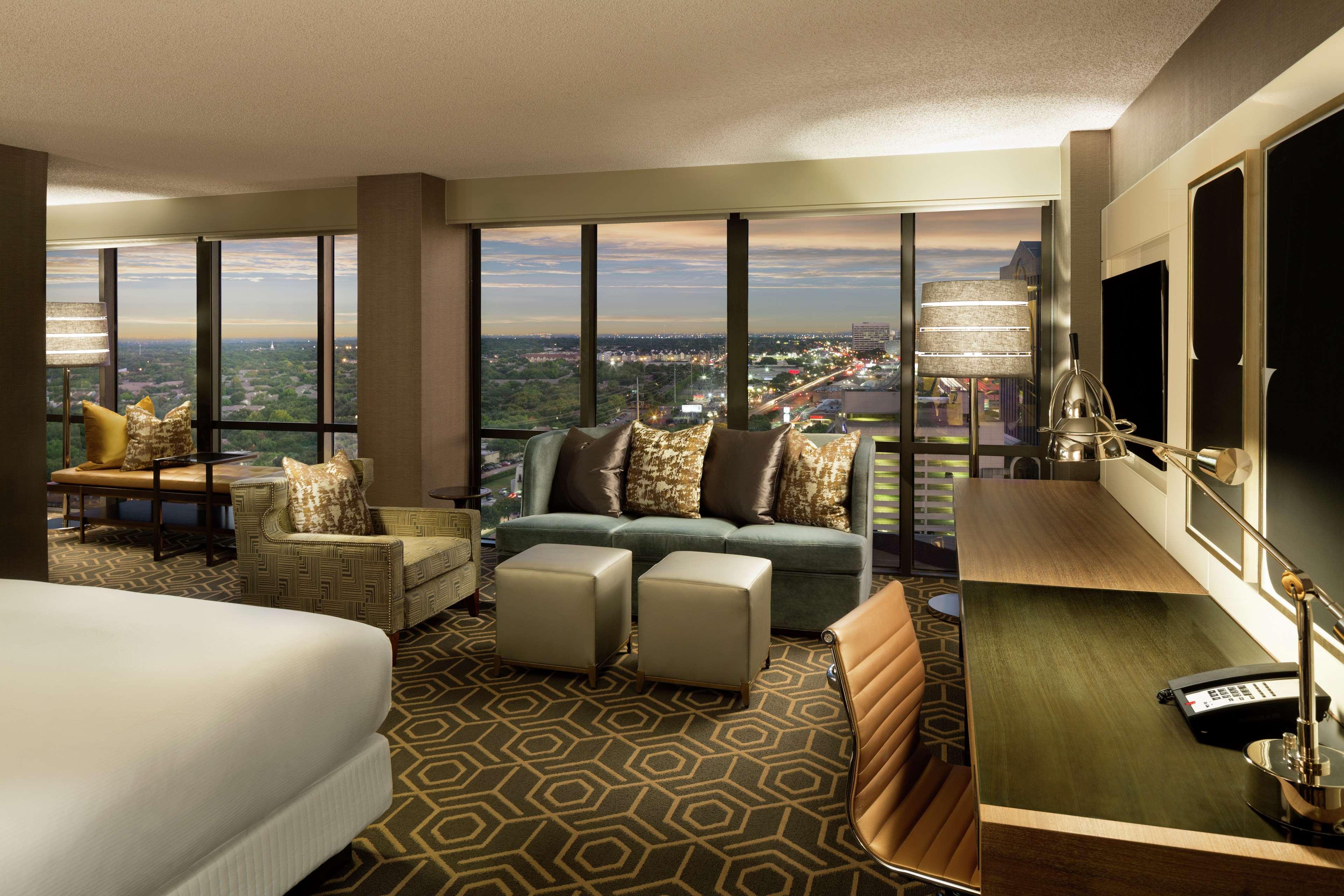 Doubletree By Hilton Hotel Dallas Campbell Centre Extérieur photo