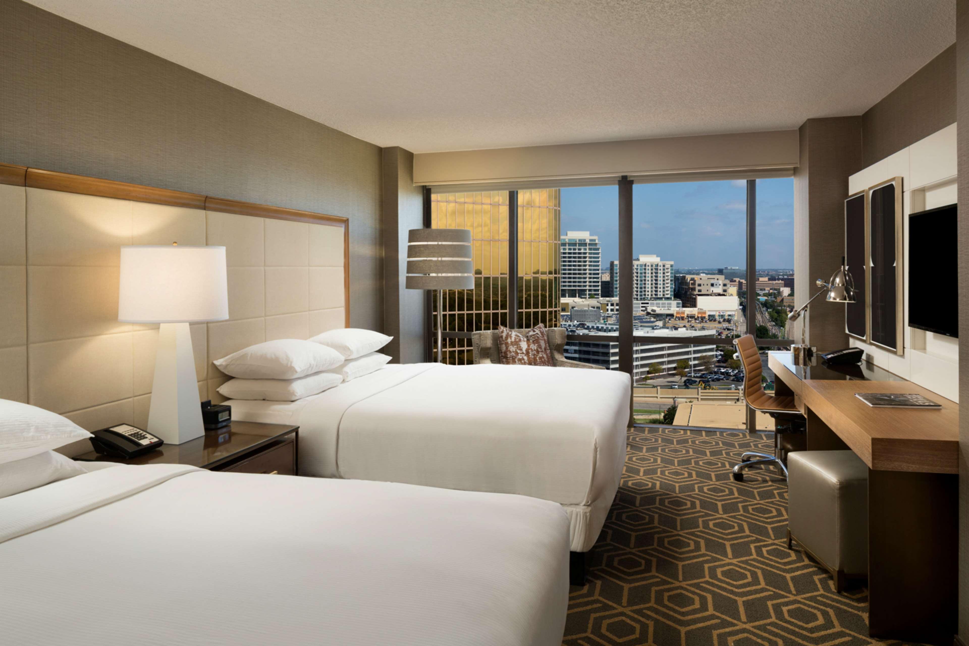 Doubletree By Hilton Hotel Dallas Campbell Centre Extérieur photo