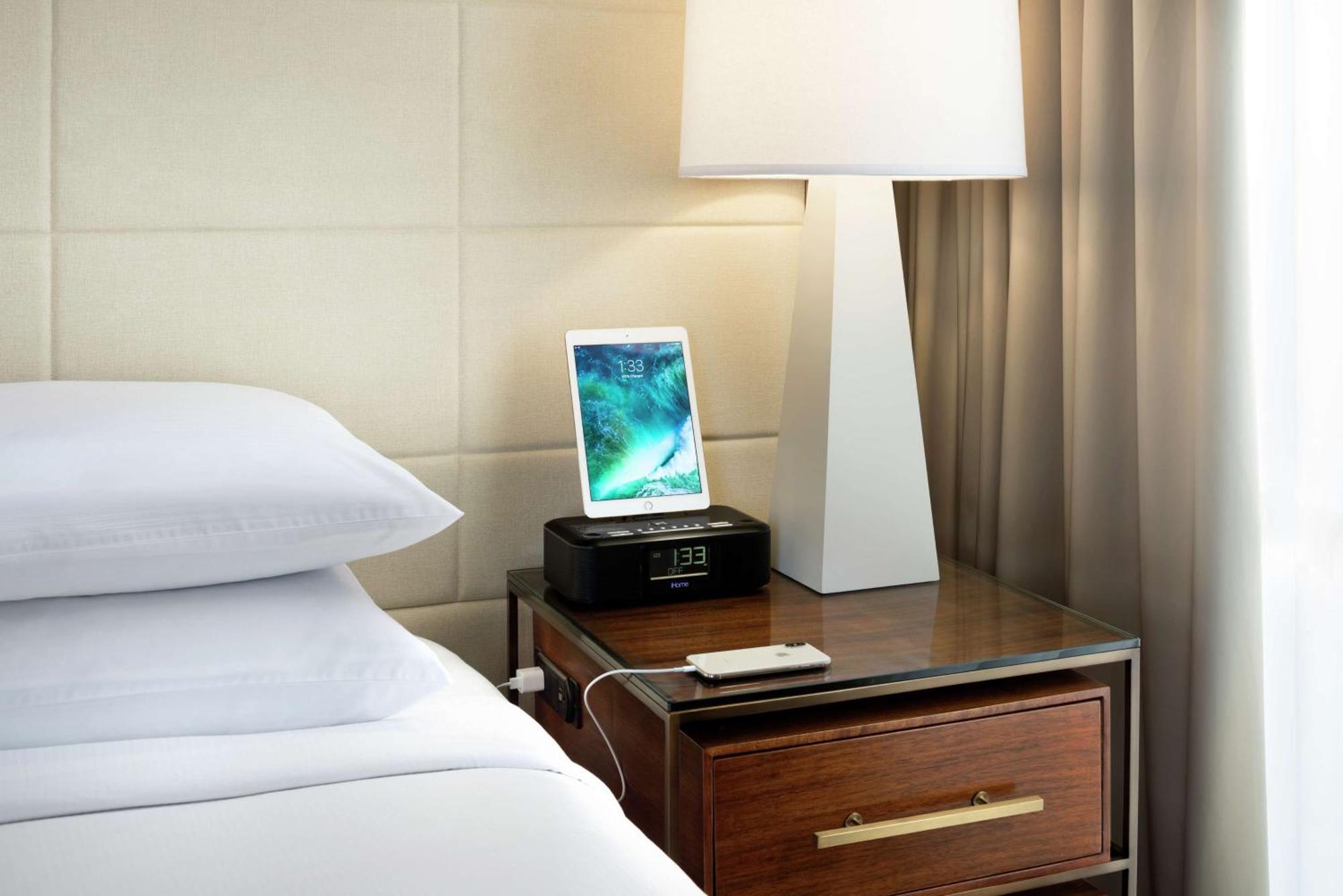 Doubletree By Hilton Hotel Dallas Campbell Centre Extérieur photo