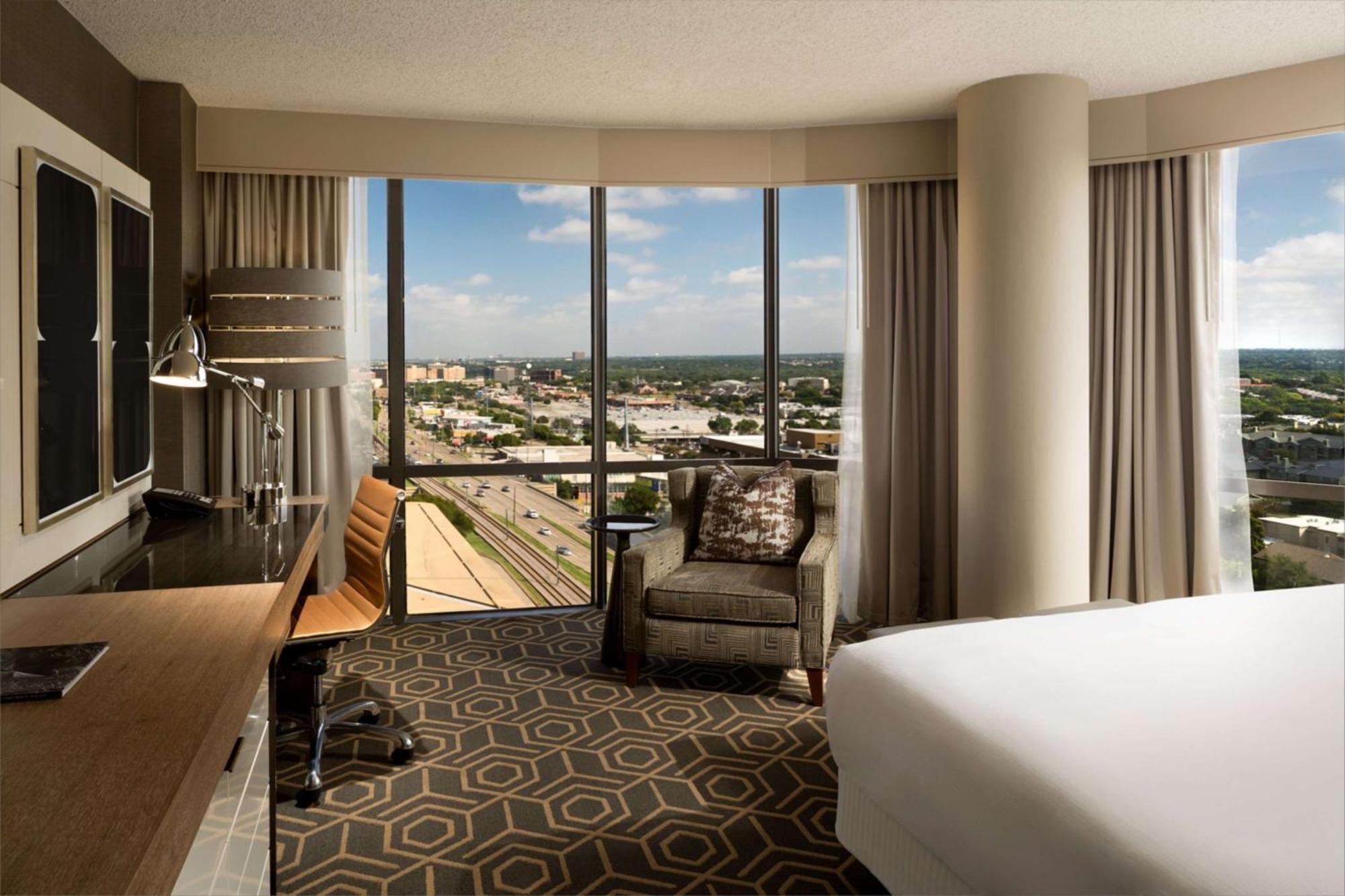 Doubletree By Hilton Hotel Dallas Campbell Centre Extérieur photo