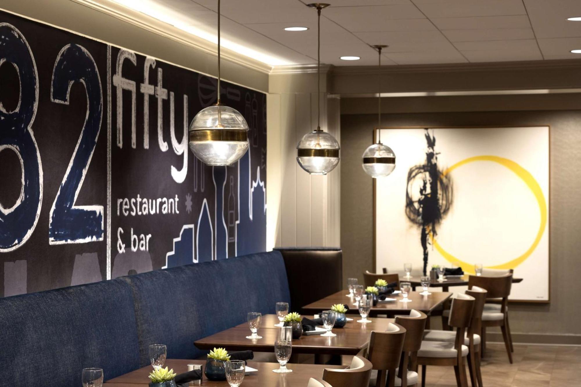 Doubletree By Hilton Hotel Dallas Campbell Centre Extérieur photo